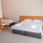 فندق Eva رافدا