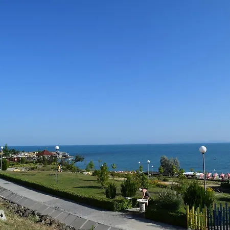 فندق Hotel Eva 2*