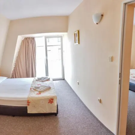 Hotel Eva فندق 2*