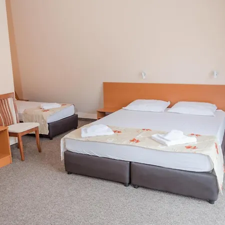 Hotel Eva Rawda