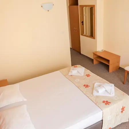 Hotel Eva 2*