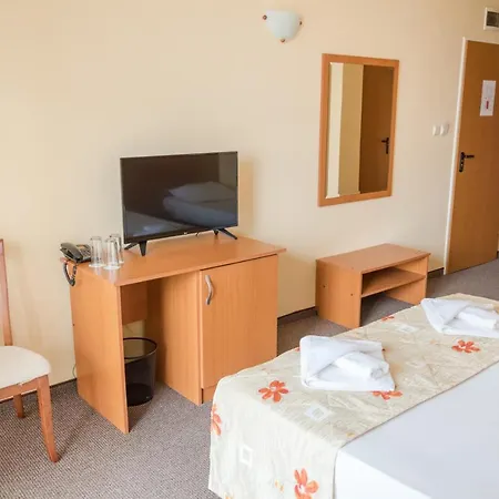 Hotel Eva رافدا